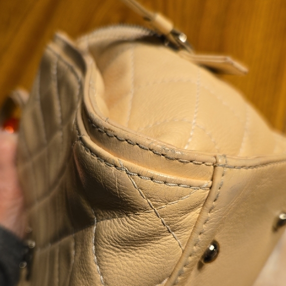 Chanel Classic Beige Quilted Calfskin Shoulder Bag - Picture 8 of 16